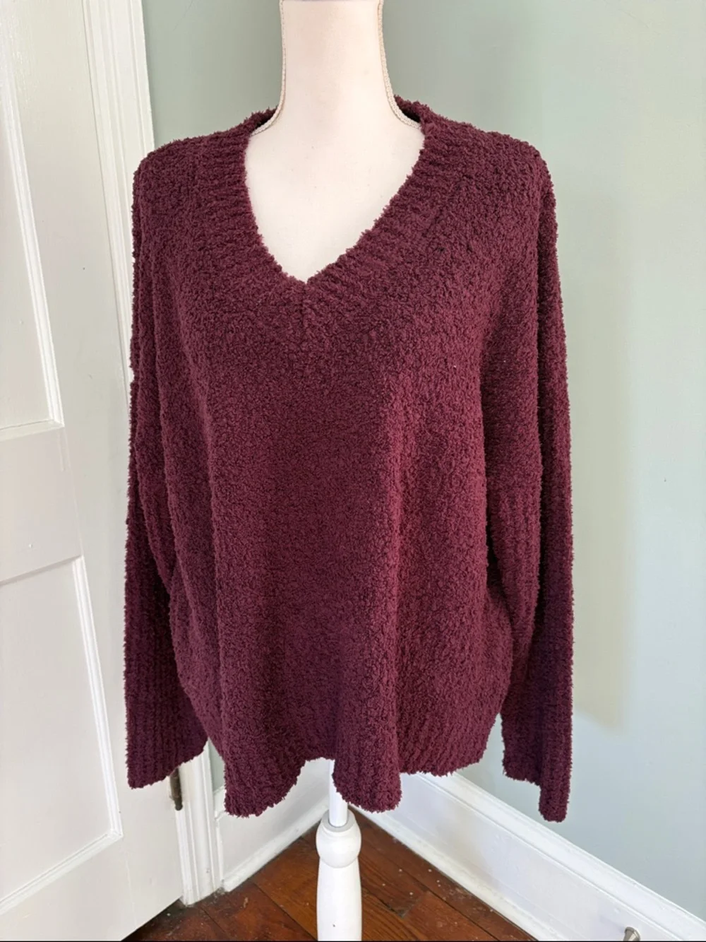 Cable & Gauge Soft & Cozy V-Neck Women's Sweater Burgundy Purple Size Large - Picture 1 of 4